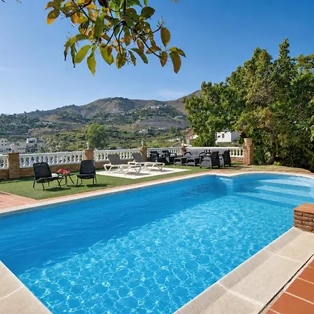 Comeback Paradiso Velilla-Taramay